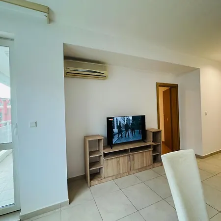 Apartment Sunny House 103 One Bedroom